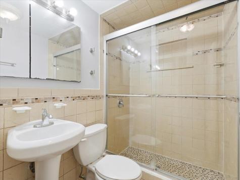 27 Carolyn Road Belleville NJ 07109