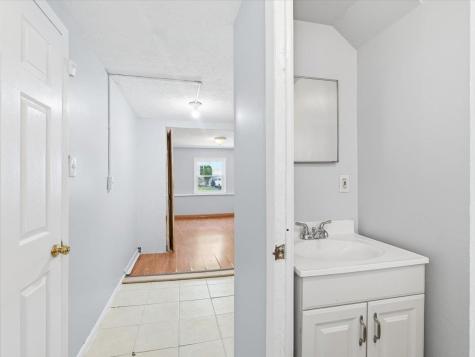 27 Carolyn Road Belleville NJ 07109