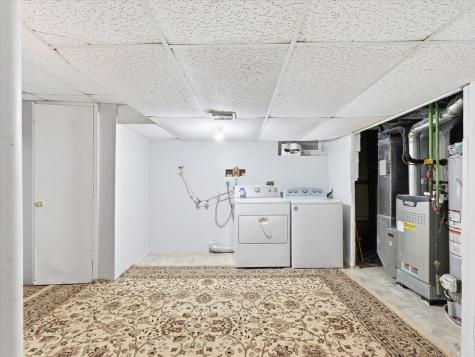 27 Carolyn Road Belleville NJ 07109