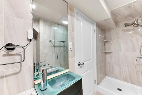 1208 67th Street North Bergen NJ 07047-3701