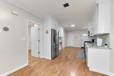 1208 67th Street North Bergen NJ 07047-3701
