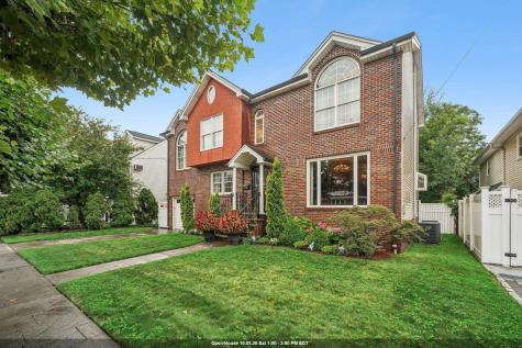 18 Gail Place Secaucus NJ 07094