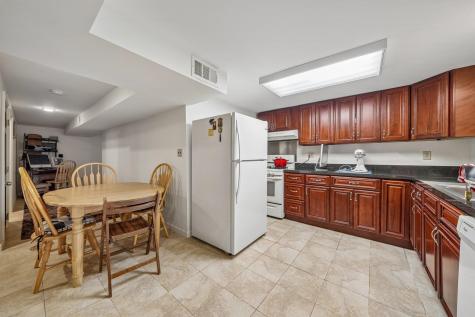 18 Gail Place Secaucus NJ 07094