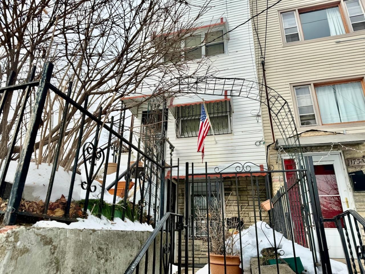173 Baldwin Avenue Jersey City NJ 07306