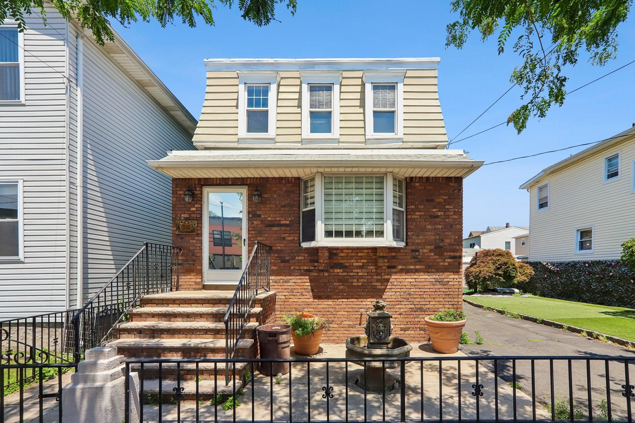 310 Centre Avenue Secaucus NJ 07094