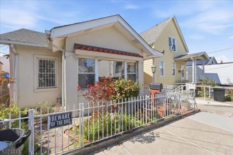 4701 Aschoff Place North Bergen NJ 07047