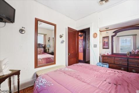 4701 Aschoff Place North Bergen NJ 07047