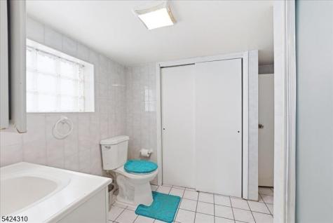 4701 Aschoff Place North Bergen NJ 07047