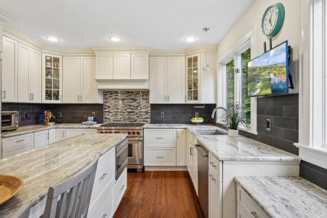6 Edgehill Road West Orange NJ 07052-4922