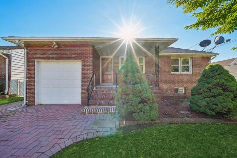 696 1st Street Secaucus NJ 07094