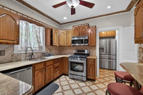 20 75th Street North Bergen NJ 07047