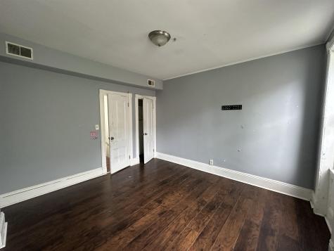60.5 Oak Street Jersey City NJ 07404