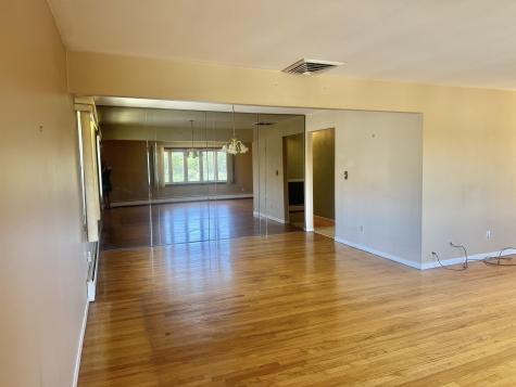 1033 Park Drive Secaucus NJ 07094