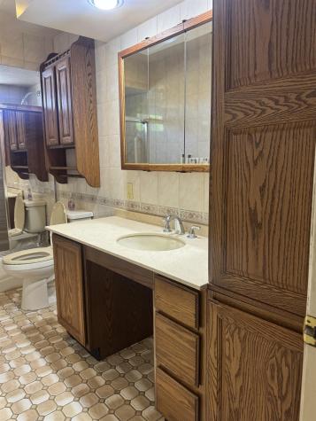 1033 Park Drive Secaucus NJ 07094