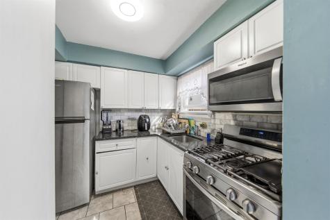 94 East 28th Street Bayonne NJ 07002