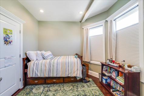 10-12 Hartley Place Bayonne NJ 07002