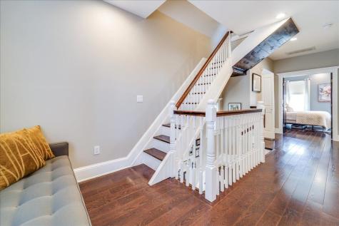10-12 Hartley Place Bayonne NJ 07002