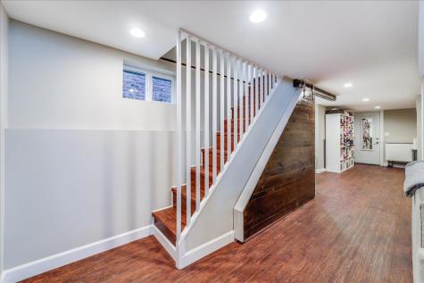 10-12 Hartley Place Bayonne NJ 07002