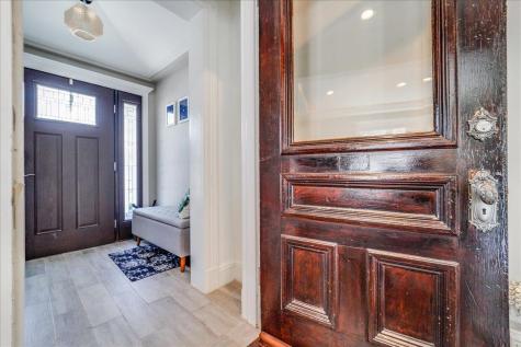 10-12 Hartley Place Bayonne NJ 07002