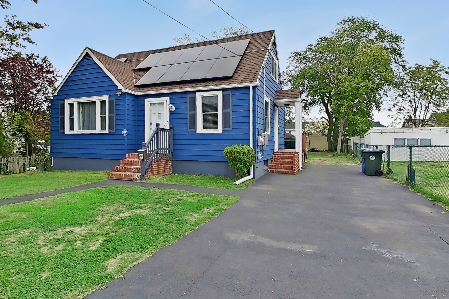 811 Lincoln Avenue Burlington City NJ 08016-2401