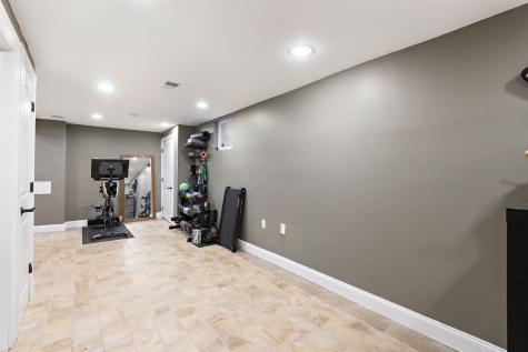 31 West 41st Street Bayonne NJ 07002