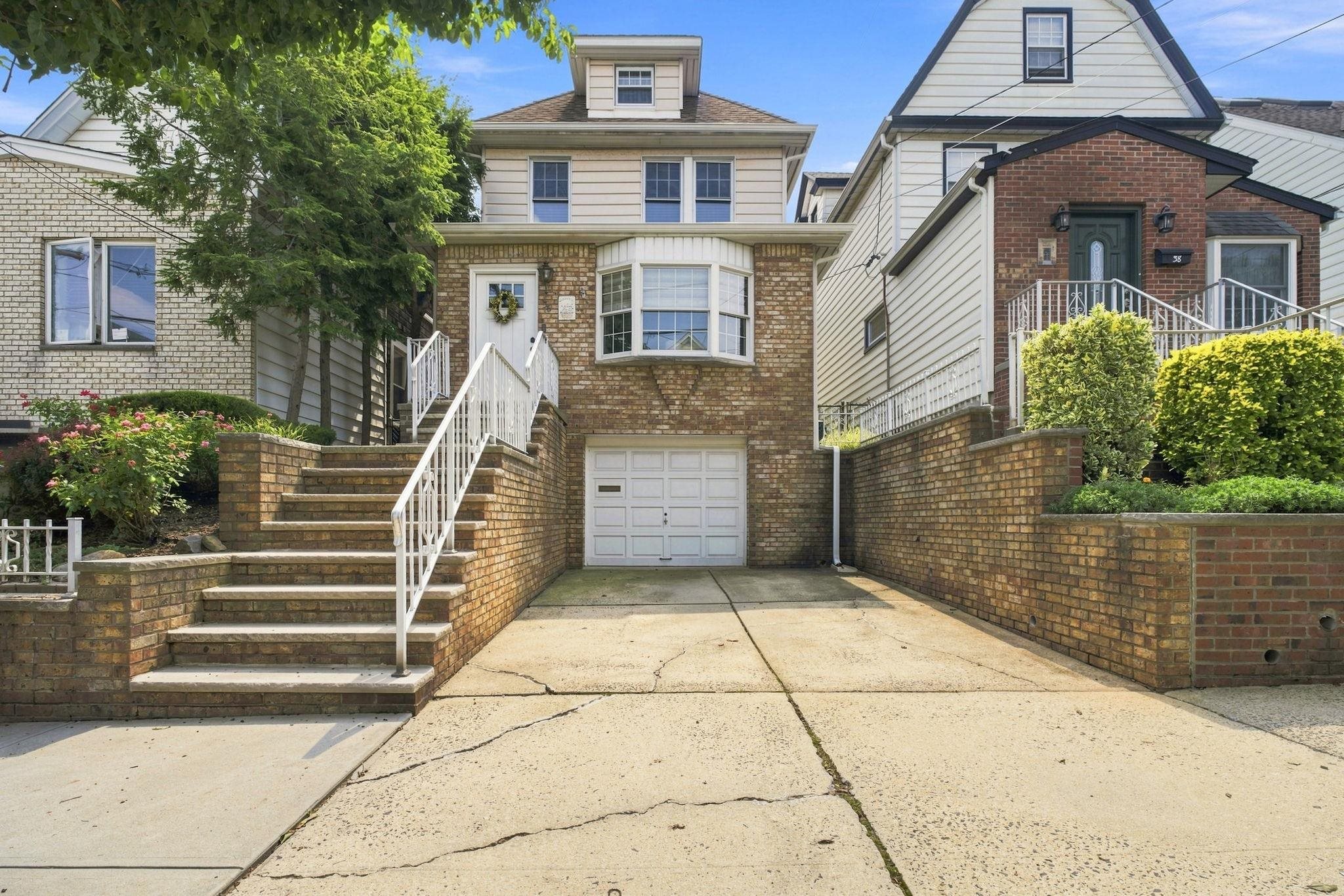 36 West 48th Street Bayonne NJ 07002