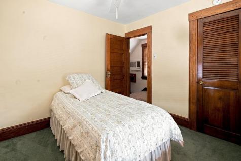 36 West 48th Street Bayonne NJ 07002