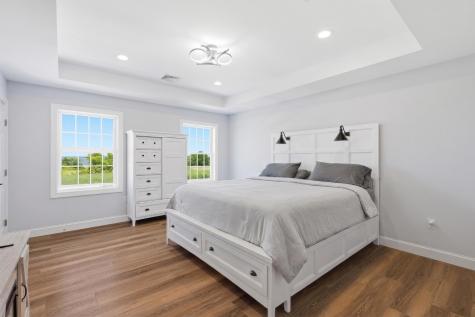 38 W Concourse Aberdeen Township NJ 07735