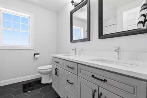 38 W Concourse Aberdeen Township NJ 07735