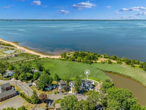 38 W Concourse Aberdeen Township NJ 07735