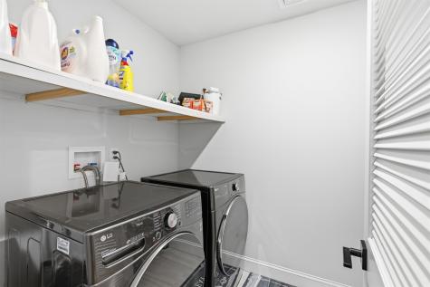 38 W Concourse Aberdeen Township NJ 07735