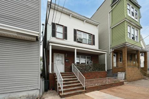 129 Avenue E Bayonne NJ 07002