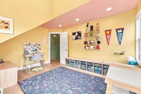 109 77th Street North Bergen NJ 07047