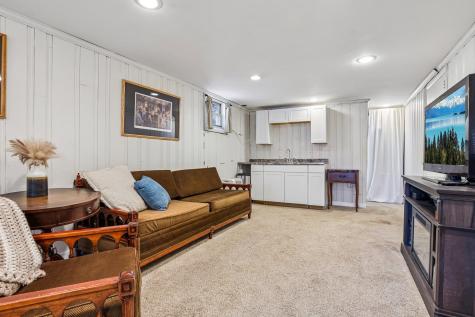 1303 82nd Street North Bergen NJ 07047
