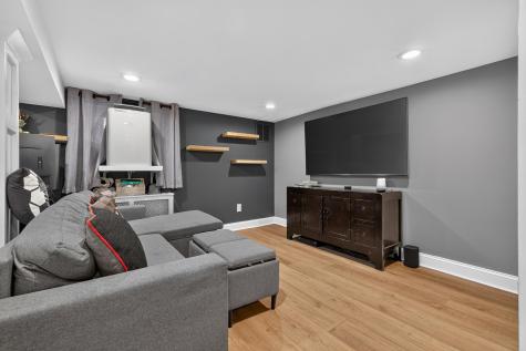 16 Marion Court Bayonne NJ 07002