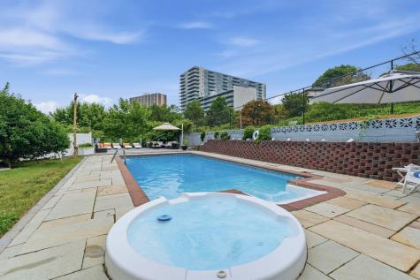 23 Overlook Avenue Cliffside Park NJ 07010