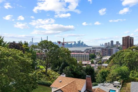 23 Overlook Avenue Cliffside Park NJ 07010