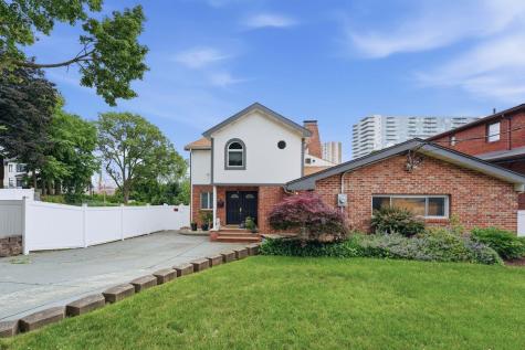 23 Overlook Avenue Cliffside Park NJ 07010