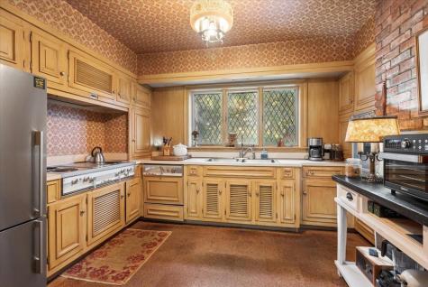 568 Waterloo Road Byram NJ 07874-3464