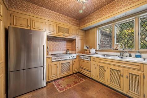 568 Waterloo Road Byram NJ 07874-3464
