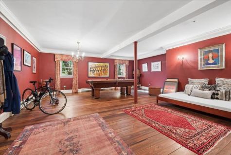 568 Waterloo Road Byram NJ 07874-3464