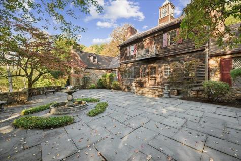 568 Waterloo Road Byram NJ 07874-3464