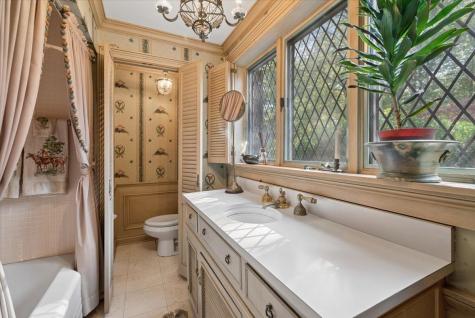 568 Waterloo Road Byram NJ 07874-3464