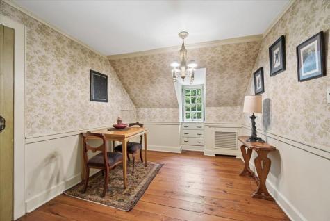 568 Waterloo Road Byram NJ 07874-3464