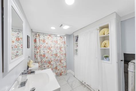 61-63 Keer Avenue Newark NJ 07112