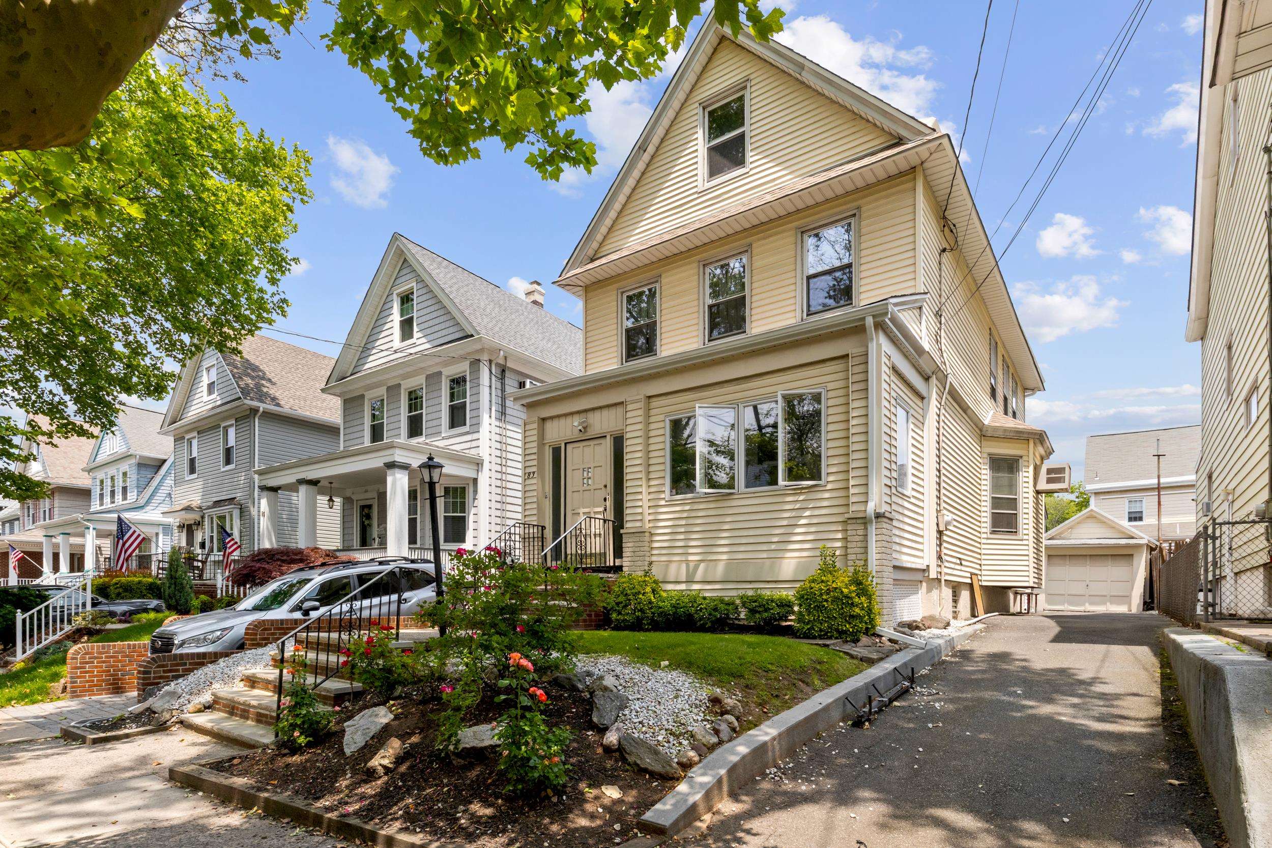 83 West 38th Street Bayonne NJ 07002