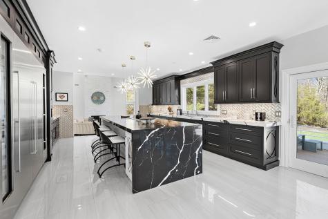 817 Shore Drive Kinnelon Borough NJ 07405