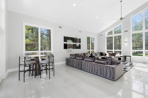 817 Shore Drive Kinnelon Borough NJ 07405