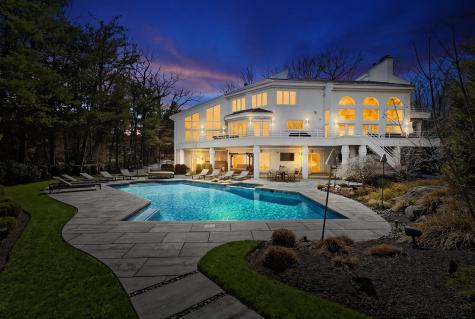817 Shore Drive Kinnelon Borough NJ 07405