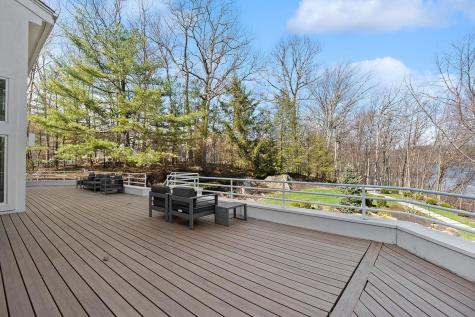 817 Shore Drive Kinnelon Borough NJ 07405